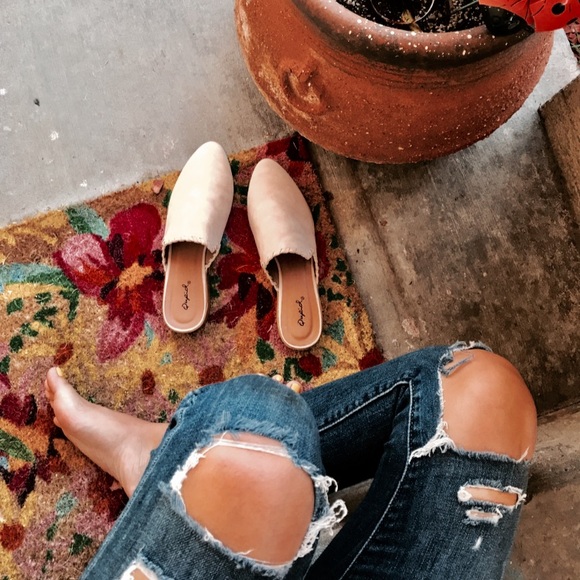 🚨LAST PAIR!!//The Sarahi//Stone braided mule/flat - Picture 2 of 8